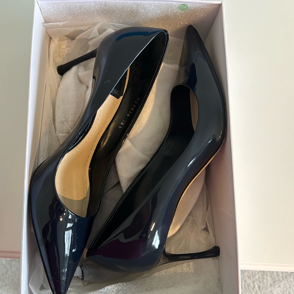 Dior pumps NAVY BLUE 3 inches I think for the heel